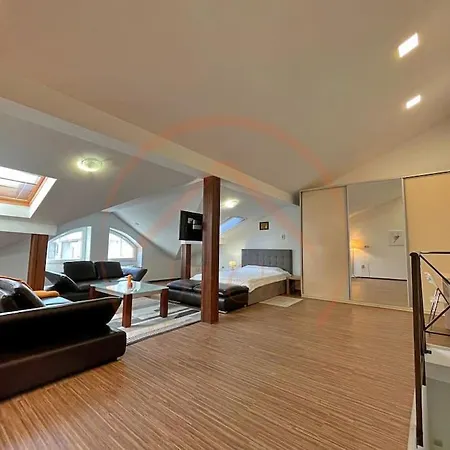 Elite Central 2br Maisonette Spacious And Stylish * Varna